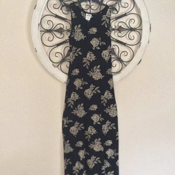 Jalate Dresses & Skirts - Jalate Vintage Beige Floral Maxi Dress